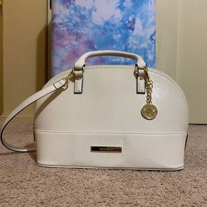 large hand bag/cross body with removable straps